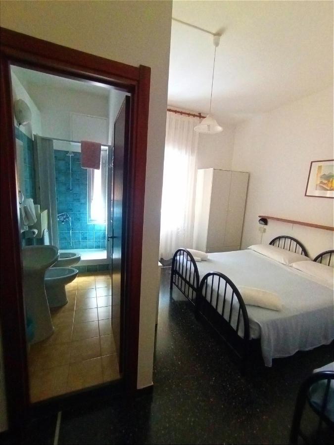 Hotel La Pineta Cogoleto Eksteriør billede