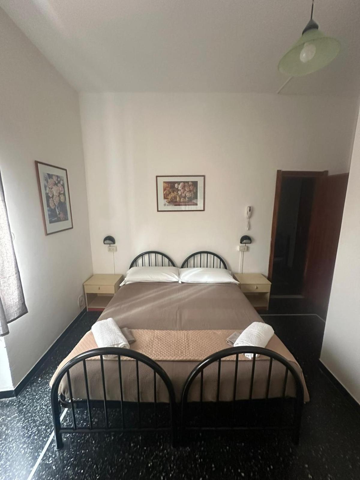 Hotel La Pineta Cogoleto Eksteriør billede