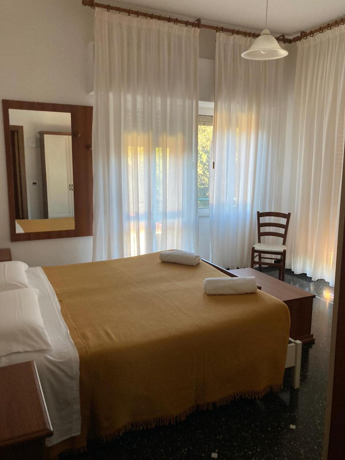 Hotel La Pineta Cogoleto Eksteriør billede
