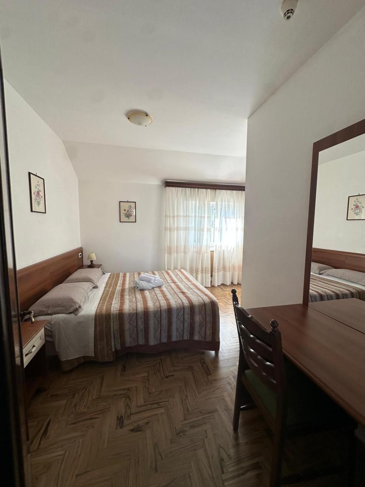 Hotel La Pineta Cogoleto Eksteriør billede